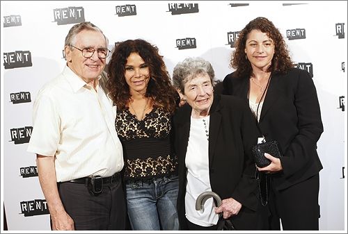 Photo Coverage: Final 'RENT' Performance After Party Arrivals — photo 31 of 35