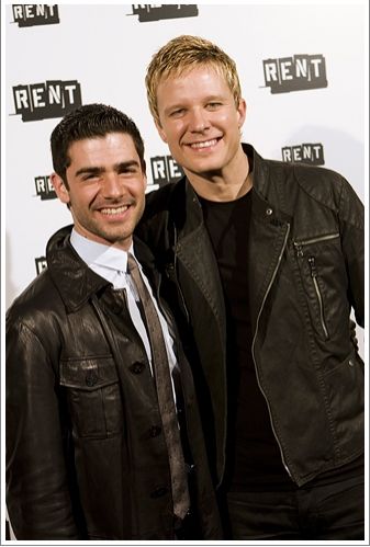 Photo Coverage: Final 'RENT' Performance After Party Arrivals — photo 19 of 35
