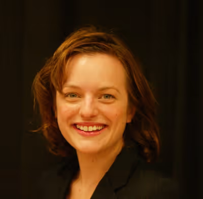 Elisabeth Moss Photo