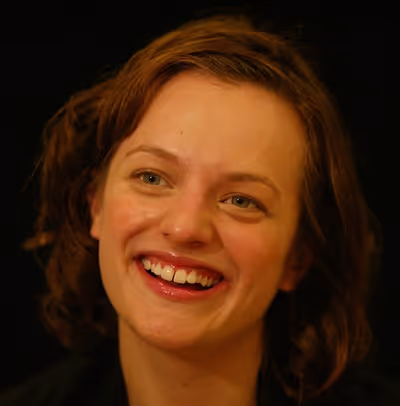 Elisabeth Moss Photo