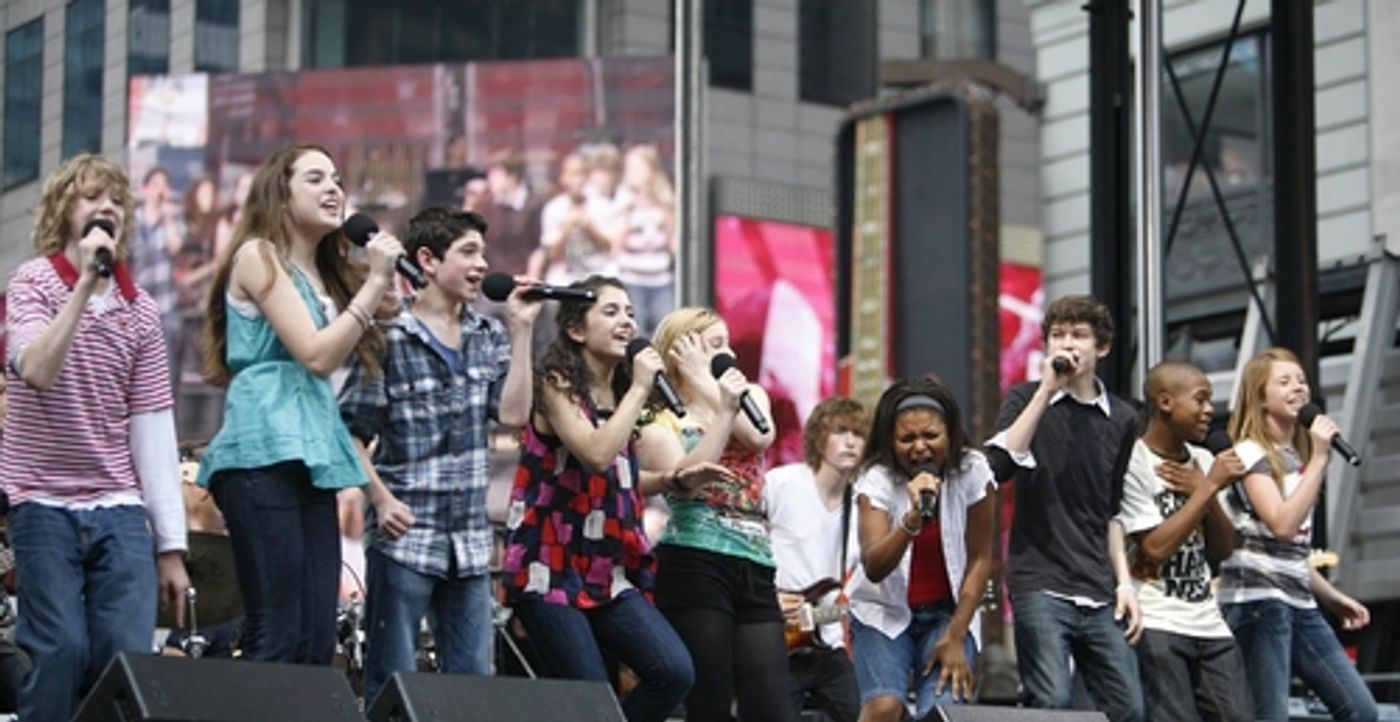 Photo Coverage: Broadway on Broadway Perfomance Part Two Photo Coverage: Broadway on Broadway Perfomance Part Two Image