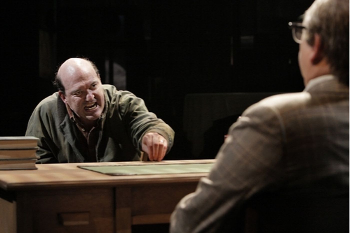 Photo Flash: 'A View from the Bridge' at the Guthrie Photo Flash: 'A View from the Bridge' at the Guthrie Image