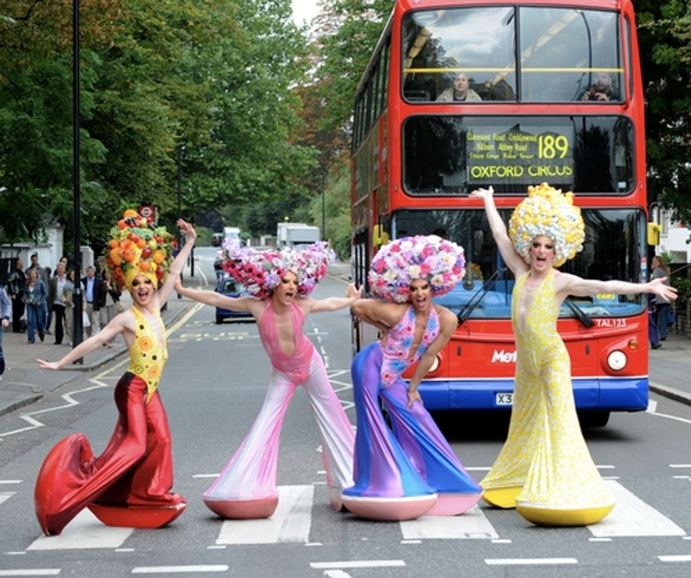 Photo Flash: Priscilla Queen Of The Desert The Musical to Open in West End March 2009  Image