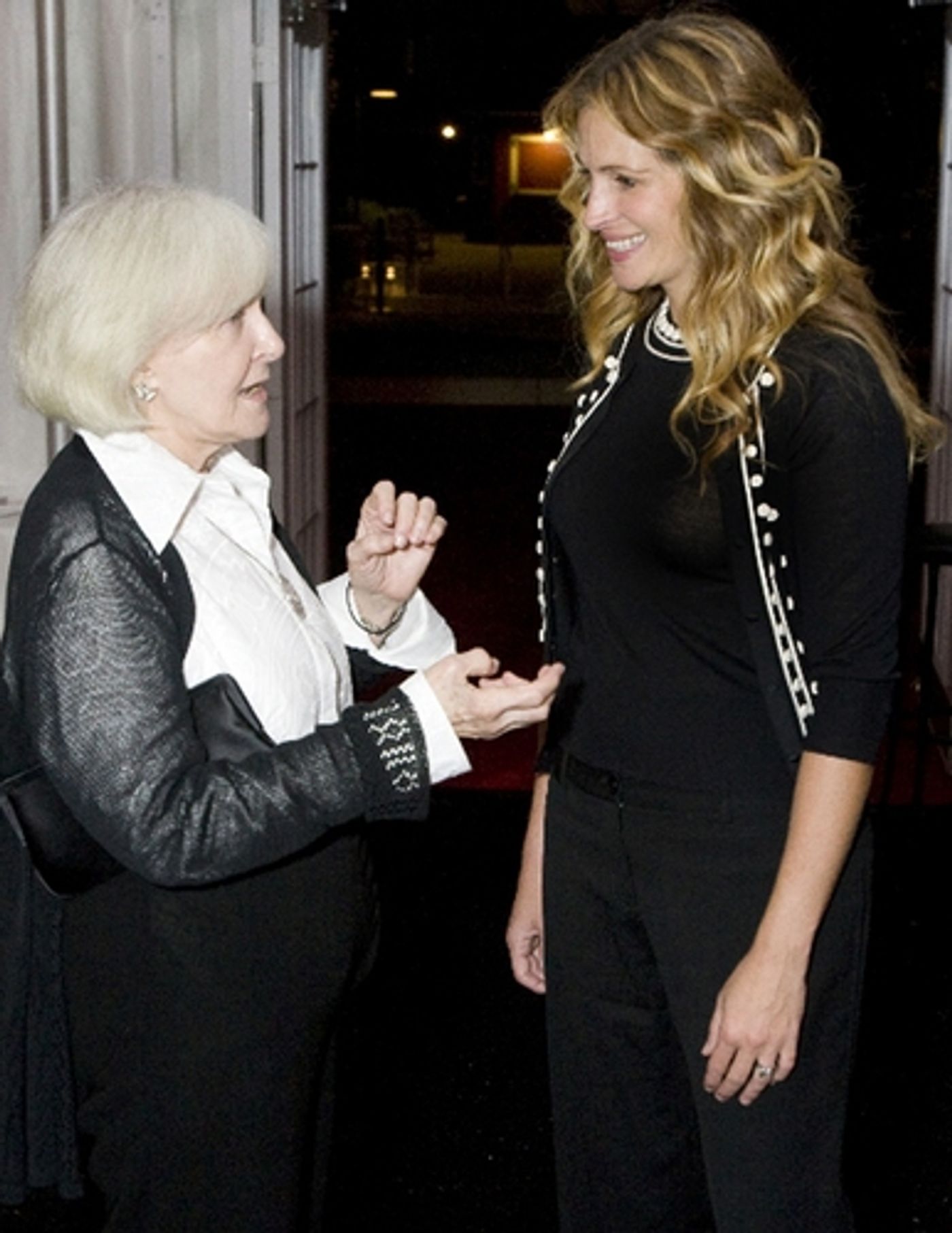 Photo Flash: Westport Country Playhouse Gala Grosses $1,407,610 Photo Flash: Westport Country Playhouse Gala Grosses $1,407,610 Image