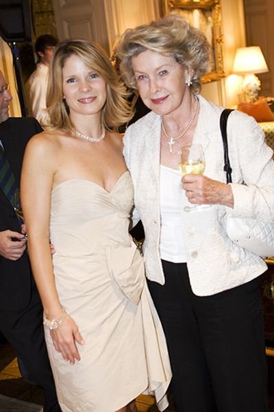 Kelli O'Hara and Dina Merrill

 Photo