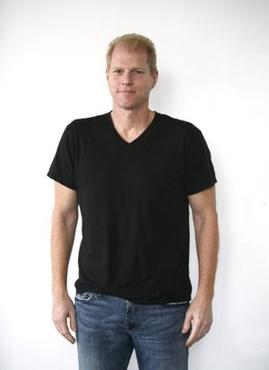 Noah Emmerich Photo