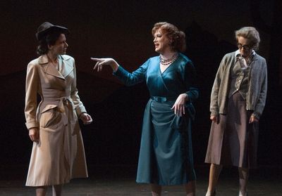 Jennifer Van Dyck, Charles Busch and Mary Beth Peil Photo