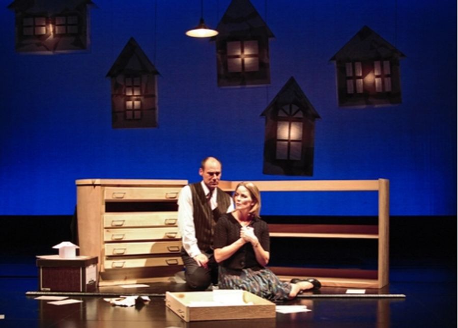 Photo Flash: South Coast Rep Presents Dead Man's Cell Phone Image