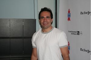 Mario Cantone Photo