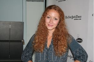 Jennifer Ferrin @ BroadwayWorld Jennifer Ferrin Photo