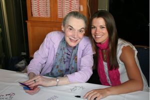 Marian Seldes (Duece) and Melissa Claire Egan
@ BroadwayWorld Marian Seldes (Duece) and Melissa Claire Egan
Photo
