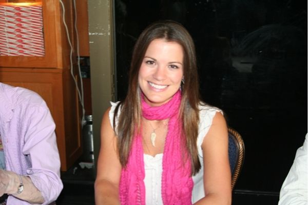 Melissa Claire Egan Photo