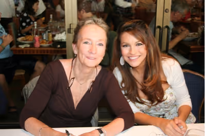 Kathleen Chalfant (Angels in America) and Chrishell Stause

 Photo