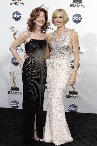 Dana Delaney and Felicity Huffman  Photo