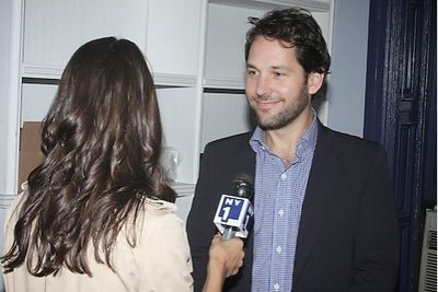 Paul Rudd is interviewd by NY 1

 Photo