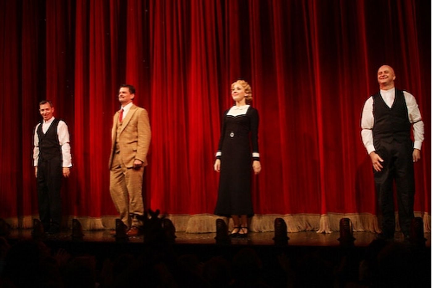 Photo Coverage: Hitchcock Look-A-Like Contest at 'The 39 Steps'  Image