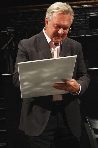 Walter Bobbie Photo