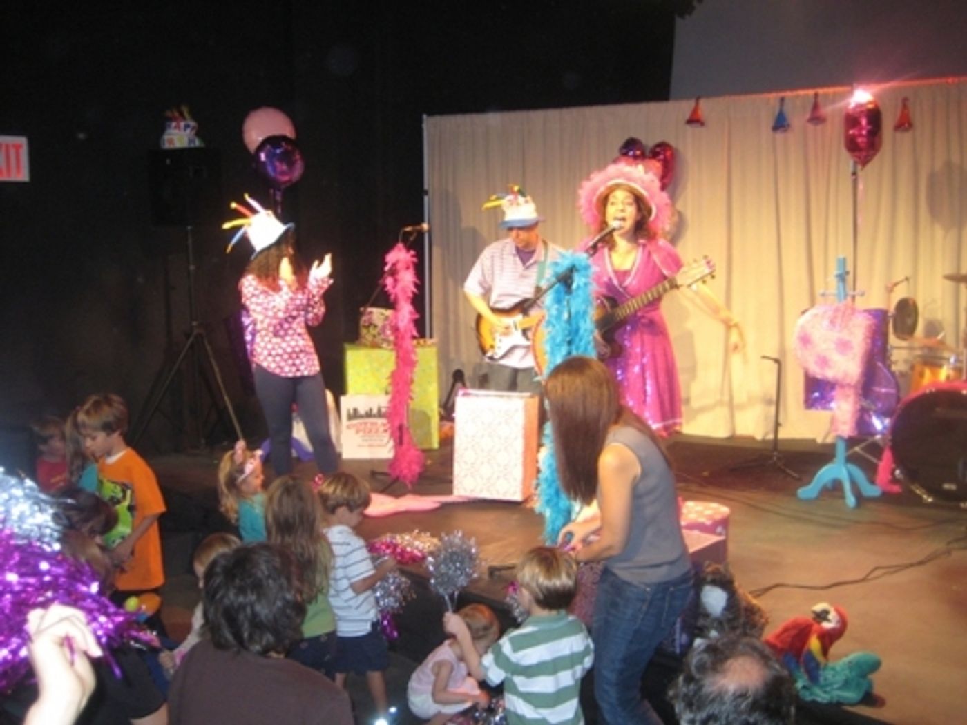 Photo Coverage: Photo Coverage: