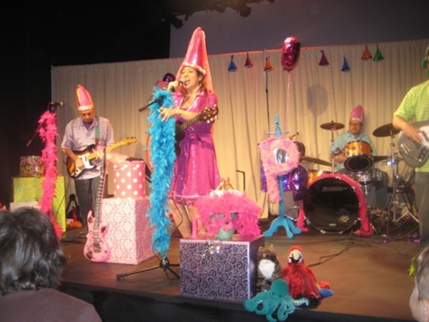 Photo Coverage: Photo Coverage: