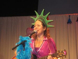 Melissa Levis

 Photo