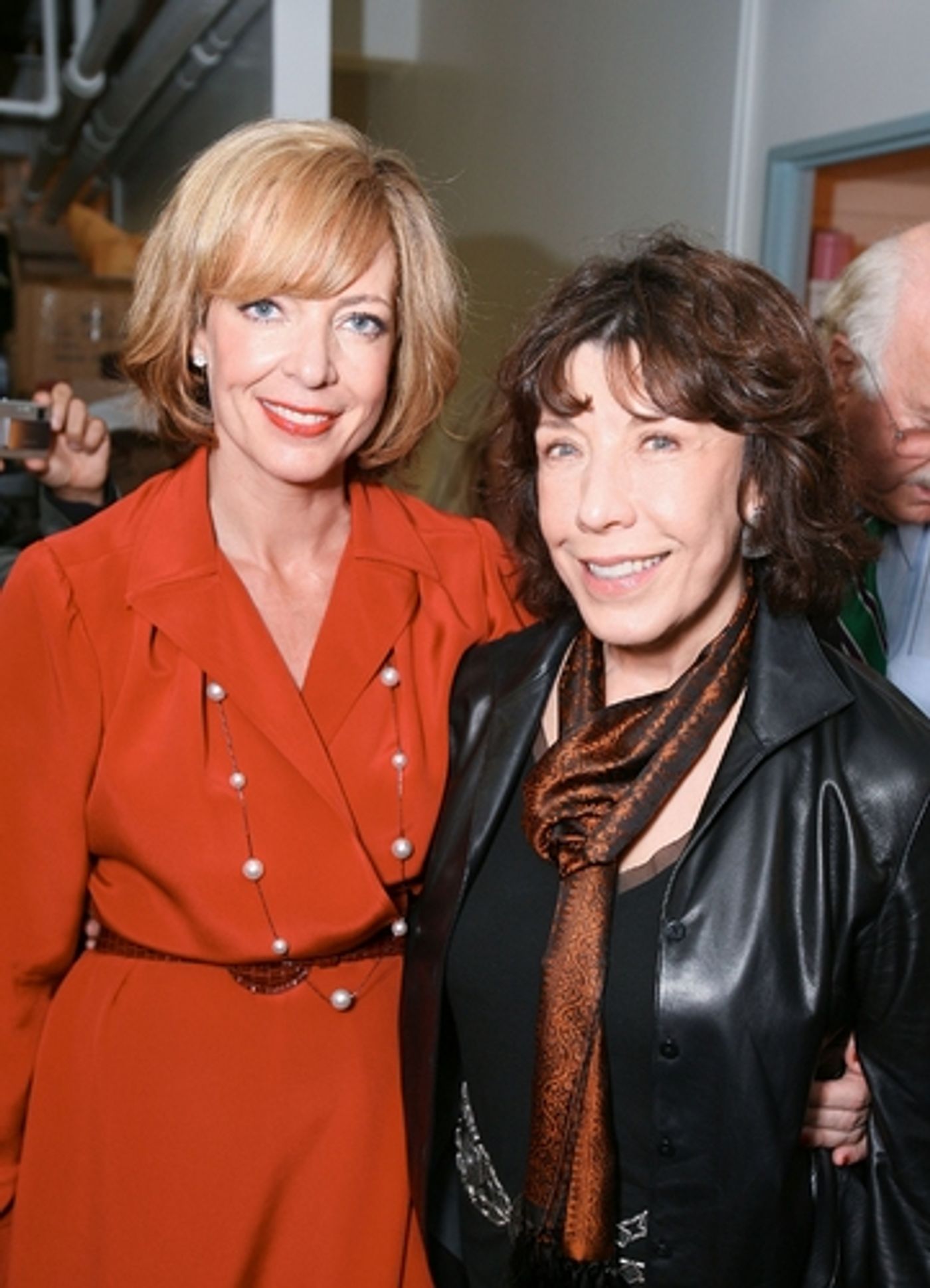 Photo Flash: 9 To 5: The Musical Opens at the Ahmanson Theatre in Los Angeles Photo Flash: 9 To 5: The Musical Opens at the Ahmanson Theatre in Los Angeles Image