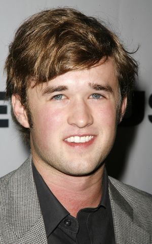 Haley Joel Osment Photo