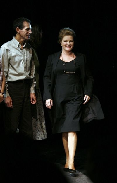Kate Mulgrew Photo