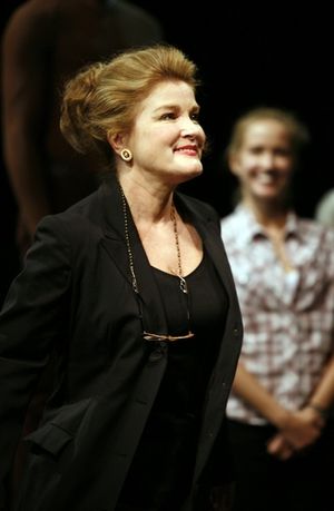 Kate Mulgrew @ BroadwayWorld Kate Mulgrew Photo
