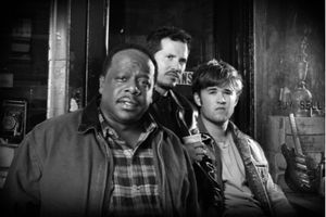 Cedric the Entertainer, John Leguizamo, and Haley Joel Osment  Photo