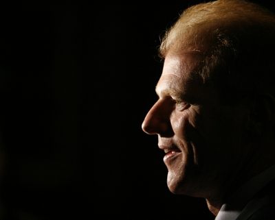 Noah Emmerich Photo