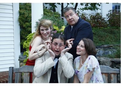 Jennifer Edwards (as Diana), Jeff Schlotman (as Saunders), Elizabeth Morris (as Maggi Photo