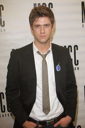 Aaron Tveit
 Photo
