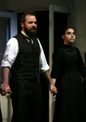 Peter Sarsgaard and Zoe Kazan @ BroadwayWorld Peter Sarsgaard and Zoe Kazan Photo