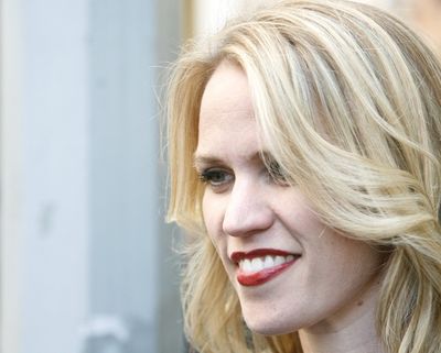 Lauren Kennedy Photo