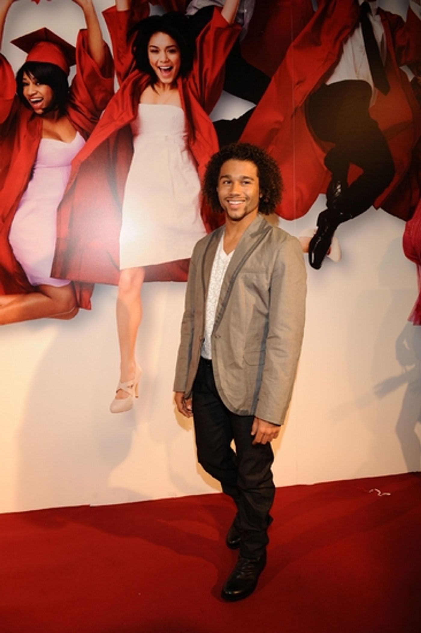 Photo Flash: Disney's 'High School Musical 3' Opens in Madrid, Spain  Image