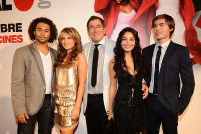 Corbin Bleu, Ashley Tisdale, Kenny Ortega, Vanessa Hudgens and Zac Efron  Photo
