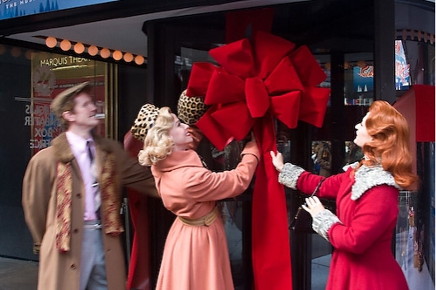 Photo Coverage: 'Irving Berlin's White Christmas' Celebrates Box Office Opening  Image