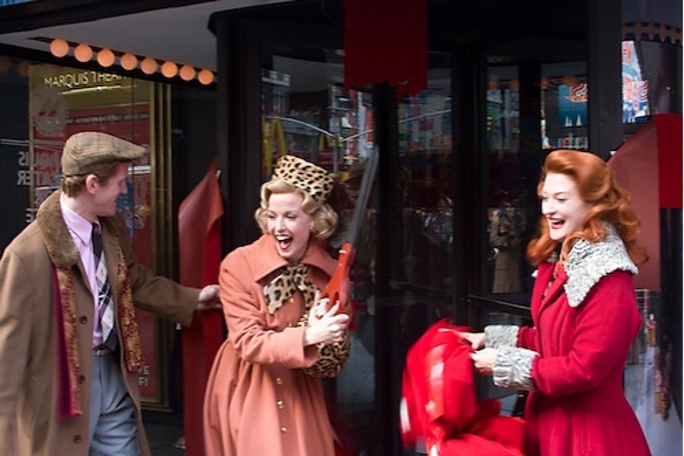 Photo Coverage: 'Irving Berlin's White Christmas' Celebrates Box Office Opening  Image