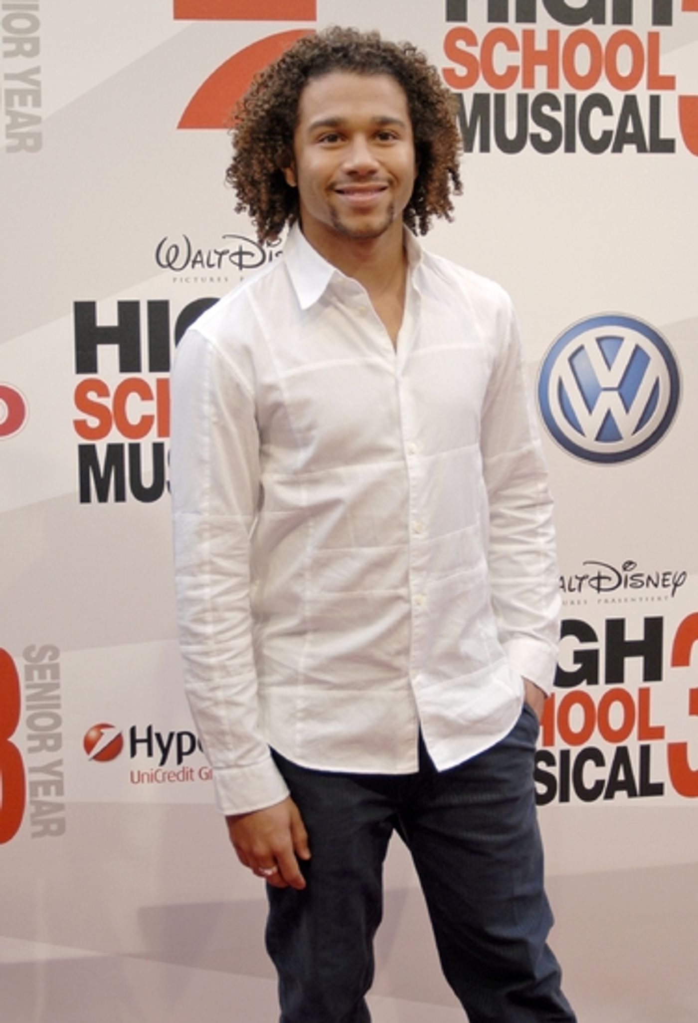 Photo Flash: Disney's 'High School Musical 3' Opens in Munich, Germany  Image