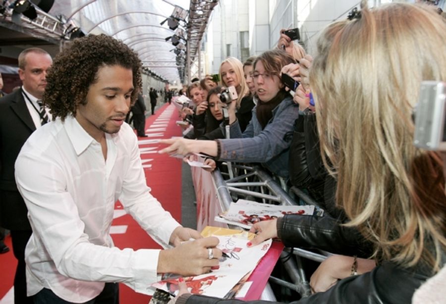 Photo Flash: Disney's 'High School Musical 3' Opens in Munich, Germany Image