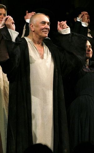 Frank Langella Photo