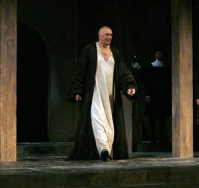 Frank Langella Photo