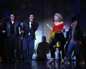 Derek Keeling, Ace Young, Ashley Spencer and cast
@ BroadwayWorld Derek Keeling, Ace Young, Ashley Spencer and cast
Photo