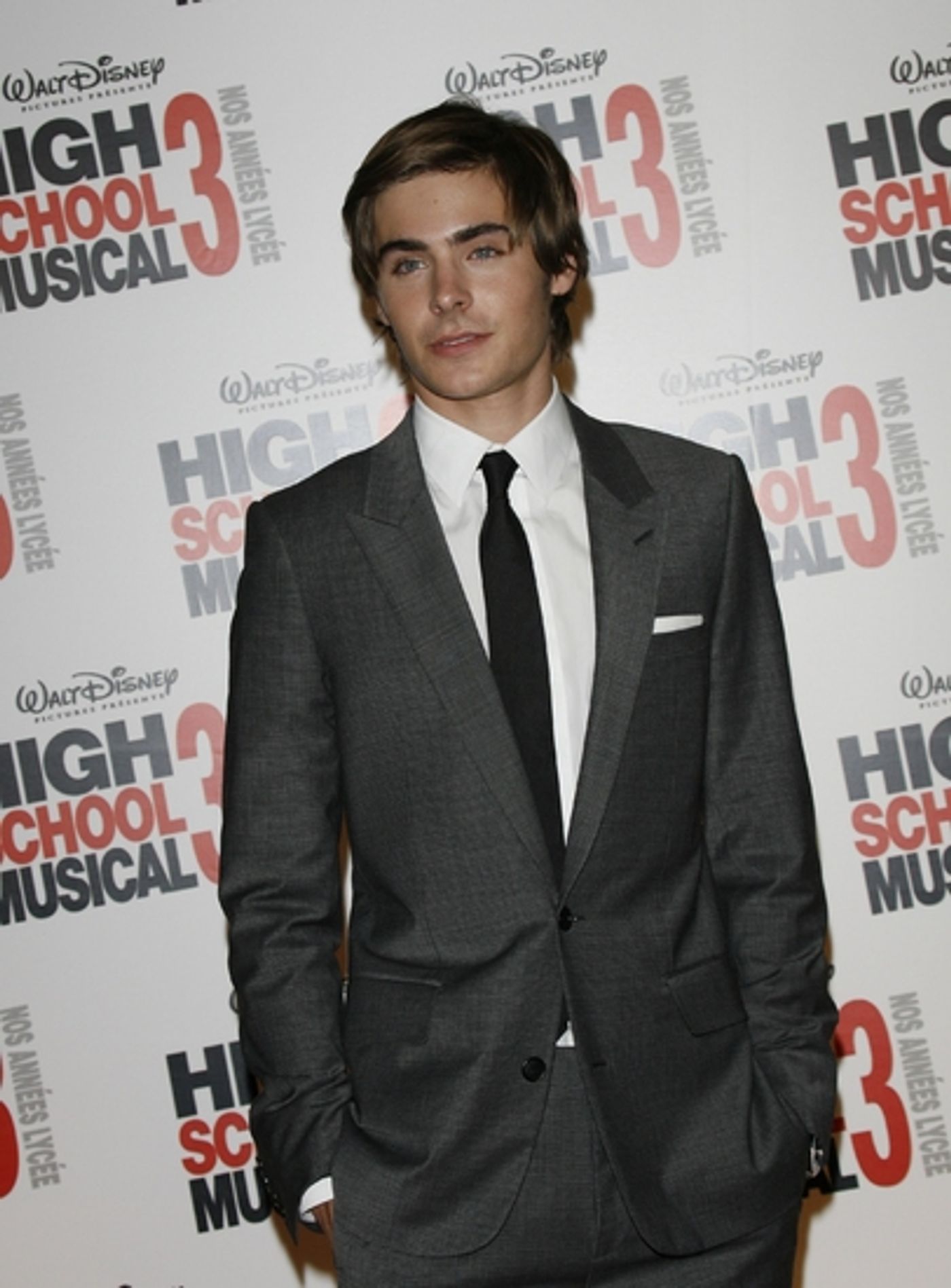 Photo Flash: High School Musical 3 Opens in Paris, France  Image