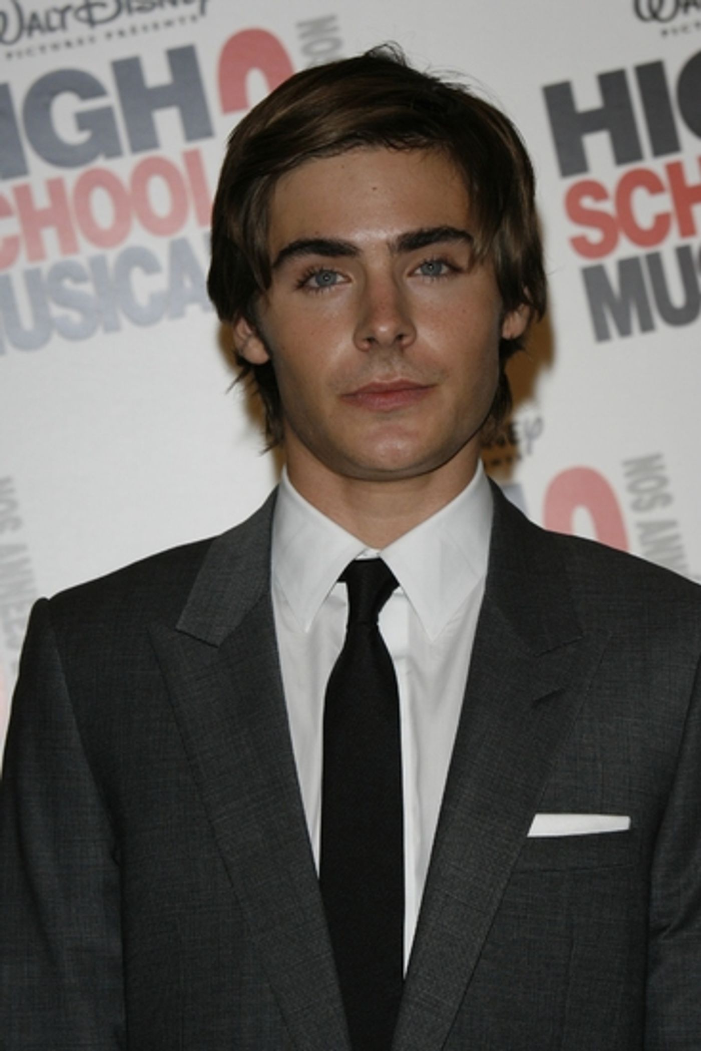 Photo Flash: High School Musical 3 Opens in Paris, France  Image