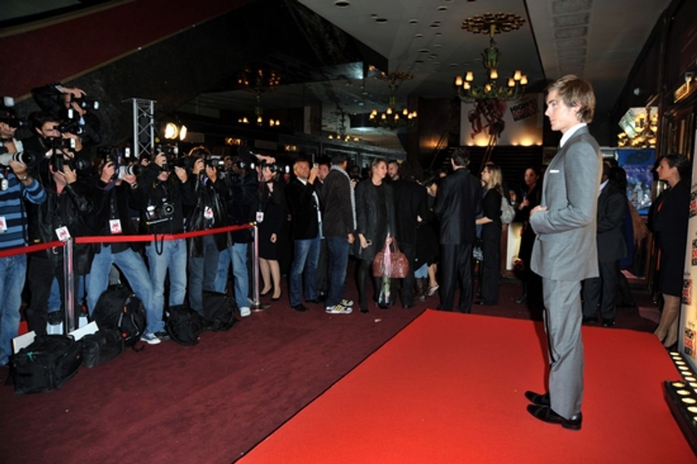 Photo Flash: High School Musical 3 Opens in Paris, France  Image