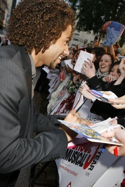 Corbin Bleu Photo