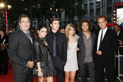 Kenny Ortega, Vanessa Hudgens, Zac Efron, Ashley Tisdale, Corbin Bleu and Bill Borden Photo