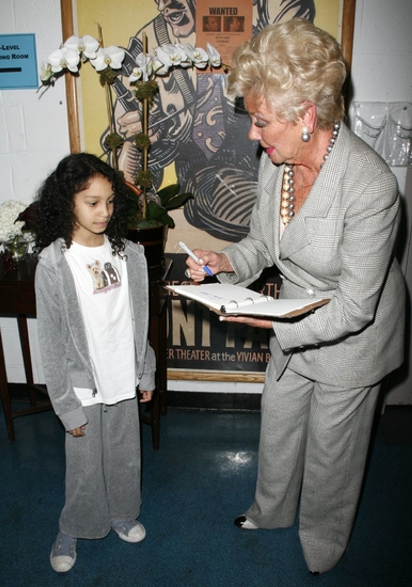Photo Coverage: Mitzi Gaynor Visits SOUTH PACIFIC Photo Coverage: Mitzi Gaynor Visits SOUTH PACIFIC Image