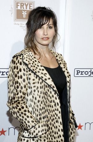Gina Gershon Photo
